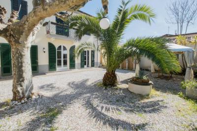 villa indipendente in affitto a Forte dei Marmi