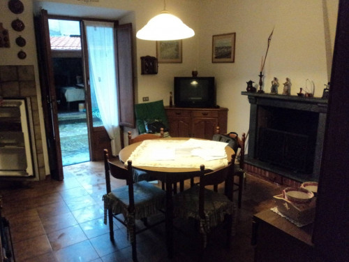 casa indipendente in vendita a Stazzema