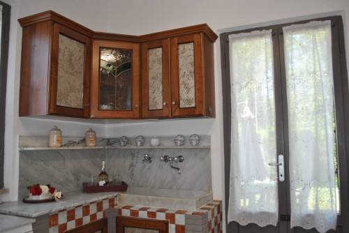 Villa in vendita a Montignoso