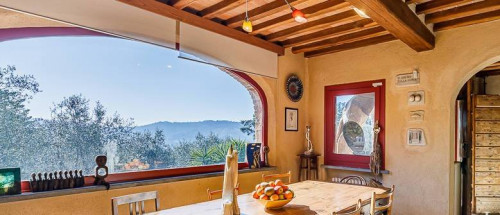 casale in vendita a Camaiore