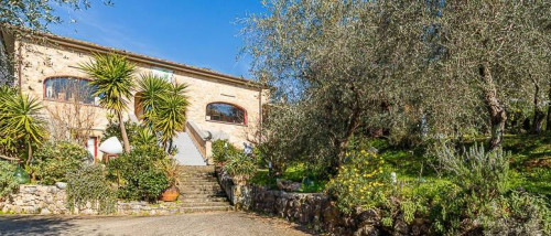 casale in vendita a Camaiore