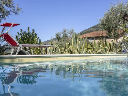 casale in vendita a Camaiore