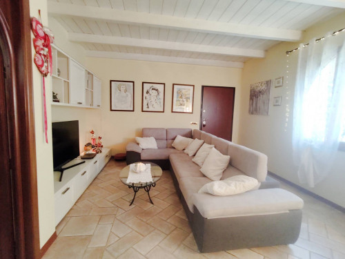 villa indipendente in vendita a Seravezza