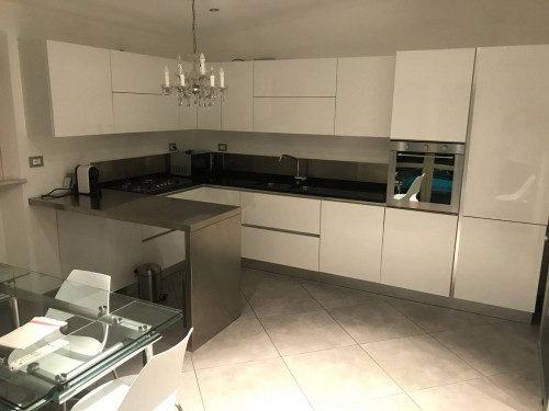 villa indipendente in affitto stagionale a Pietrasanta