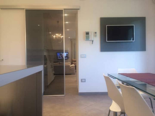 villa indipendente in affitto stagionale a Pietrasanta