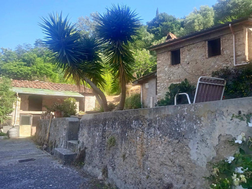casale in vendita a Camaiore