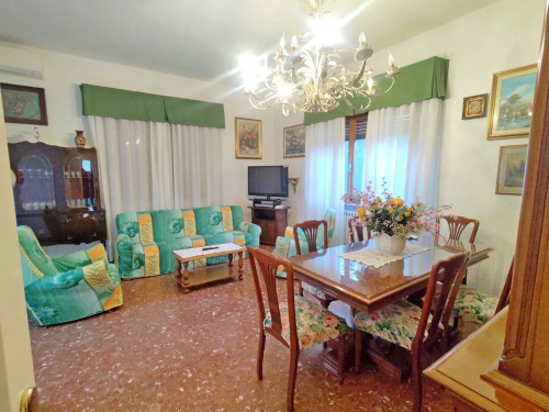 house detached for sale in Forte dei Marmi