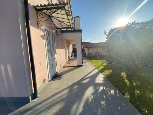 appartamento in affitto a Pietrasanta