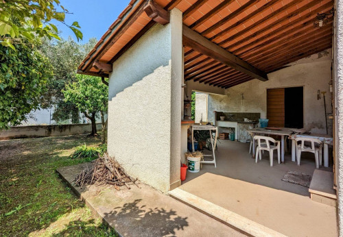 villa bifamiliare in vendita a Seravezza