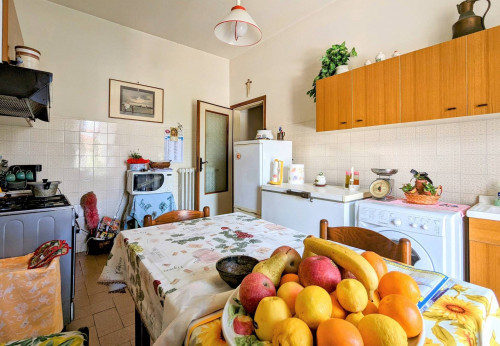 villa bifamiliare in vendita a Seravezza