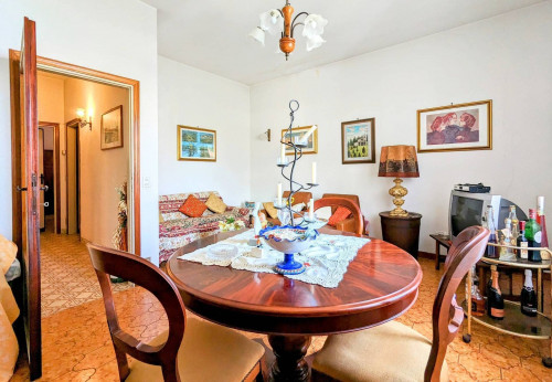 villa bifamiliare in vendita a Seravezza