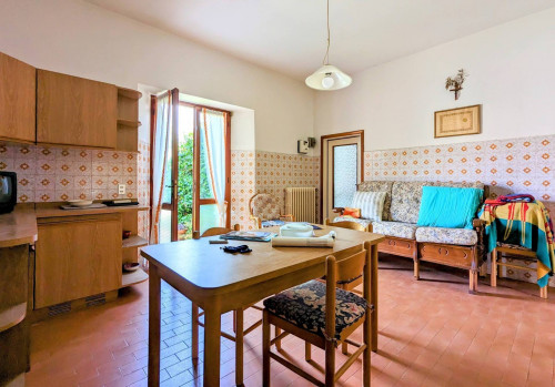 villa bifamiliare in vendita a Seravezza