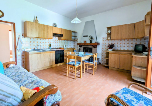 villa bifamiliare in vendita a Seravezza