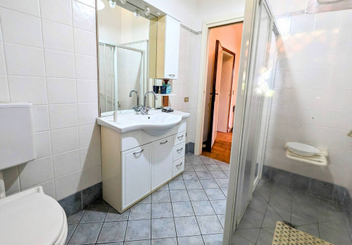 villa bifamiliare in vendita a Seravezza