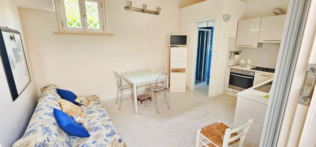 Casa semi-indipendente in vendita a Forte Dei Marmi (LU)