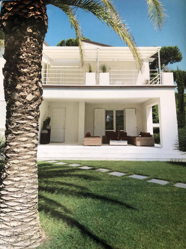 Villa in vendita a Forte dei Marmi