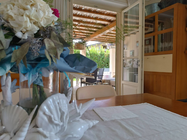 Villa single for sale in Forte dei Marmi