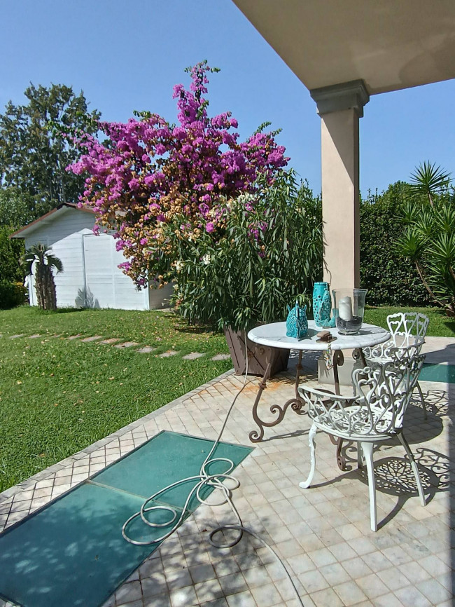 Villa single for sale in Forte dei Marmi
