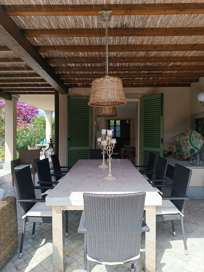 Villa single for sale in Forte dei Marmi