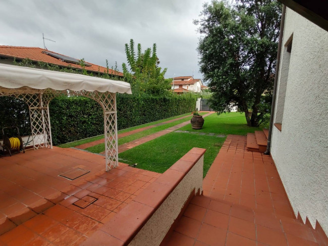 Villa in vendita a Forte Dei Marmi (LU)