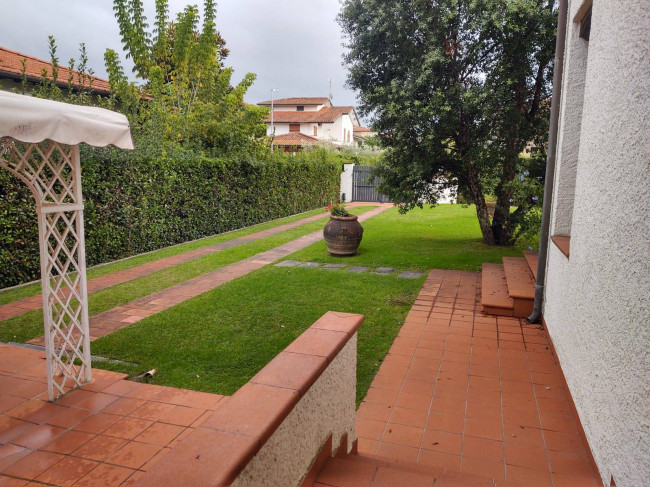 Villa in vendita a Forte Dei Marmi (LU)