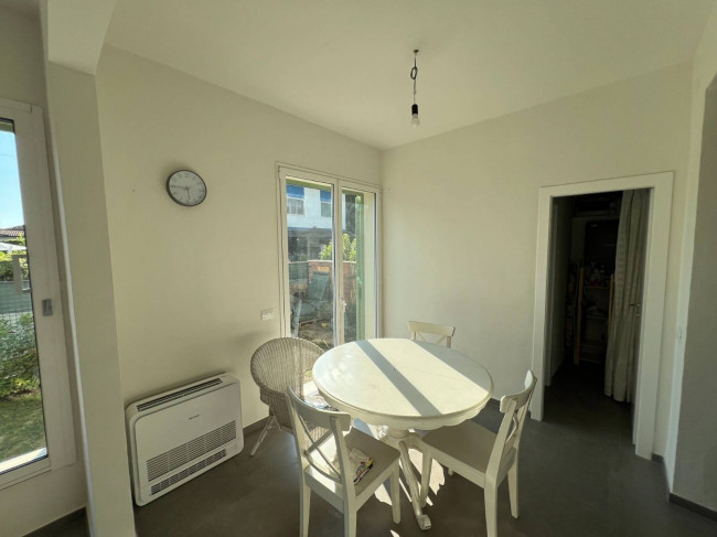 Villa semindipendente in vendita a Pietrasanta