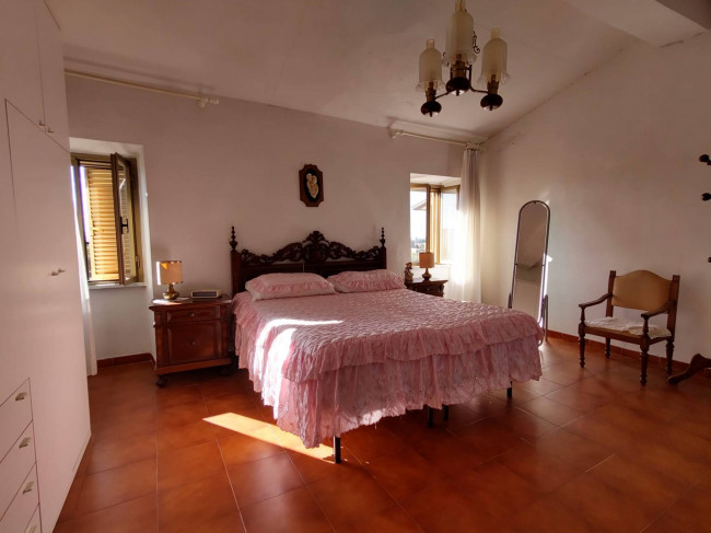 terratetto in vendita a Massa