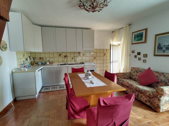 terratetto in vendita a Massa