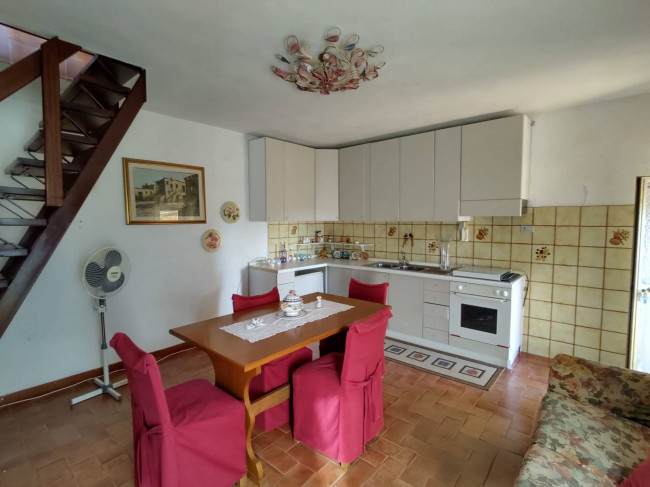 terratetto in vendita a Massa