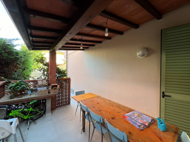 Villa semindipendente in vendita a Pietrasanta