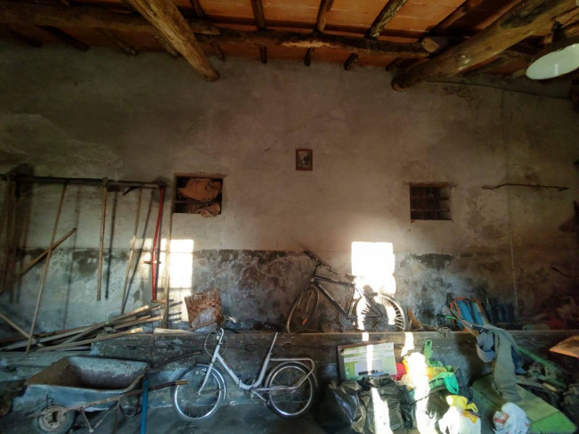 Rustico in vendita a Massarosa