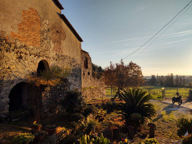 Rustico in vendita a Massarosa