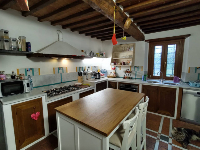 Casolare in vendita a Pietrasanta