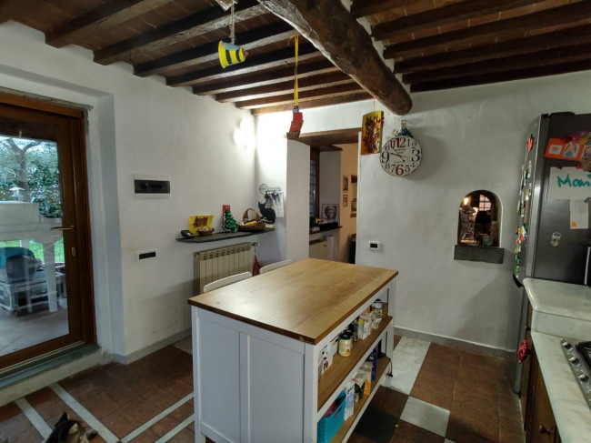 Casolare in vendita a Pietrasanta