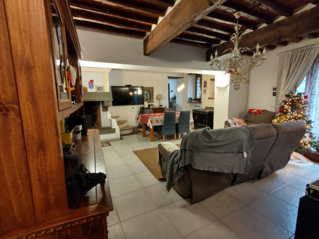 Casolare in vendita a Pietrasanta