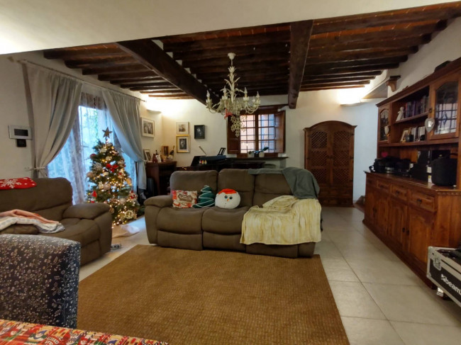 Casolare in vendita a Pietrasanta