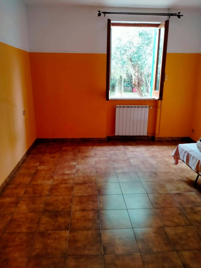 villa bifamiliare in vendita a Seravezza