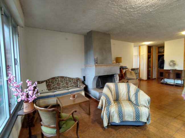 casa indipendente in vendita a Massarosa