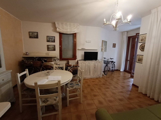 villa bifamiliare in vendita a Pietrasanta