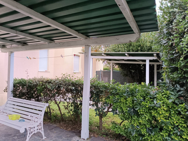 villa bifamiliare in vendita a Pietrasanta