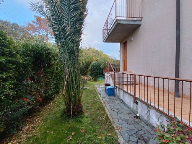 villa bifamiliare in vendita a Pietrasanta