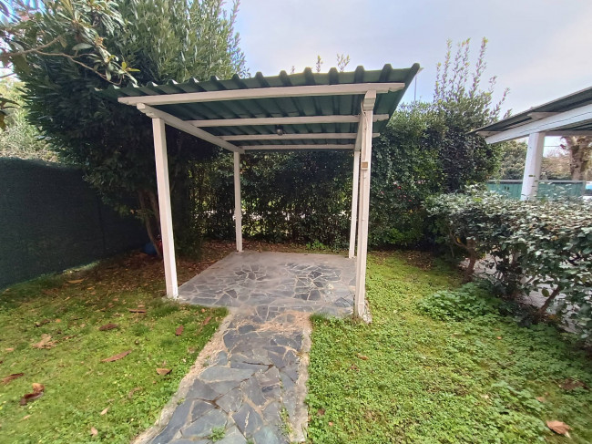 villa bifamiliare in vendita a Pietrasanta