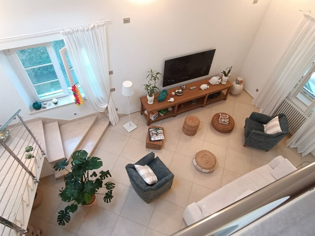 villa indipendente in vendita a Pietrasanta