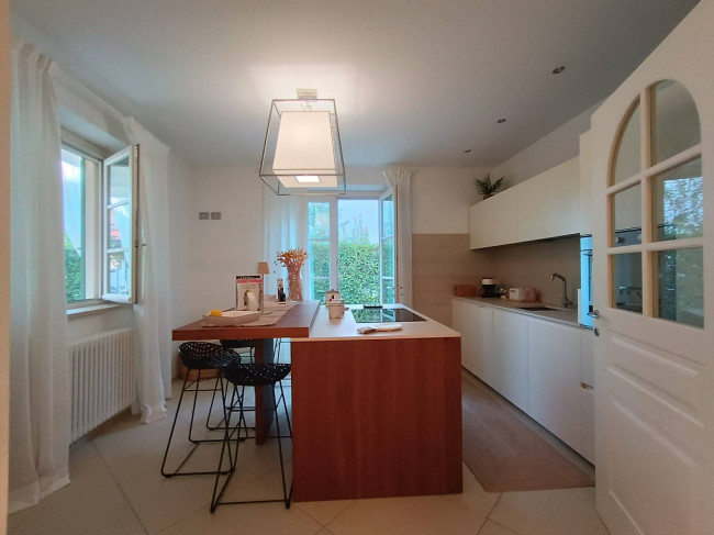villa indipendente in vendita a Pietrasanta