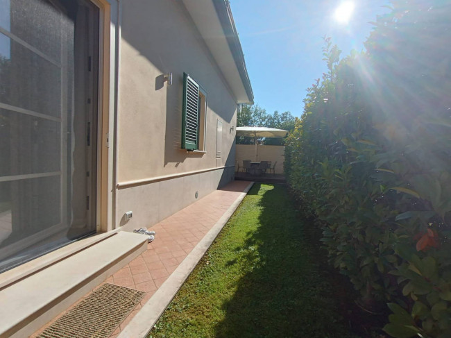 villa indipendente in vendita a Pietrasanta