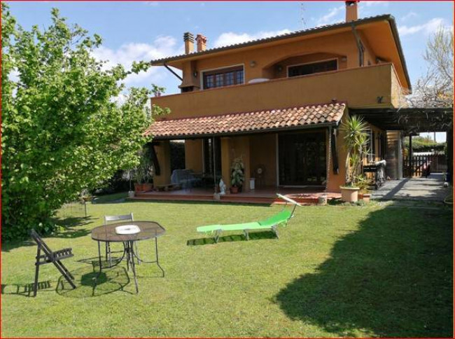 Villa in vendita a Forte dei Marmi