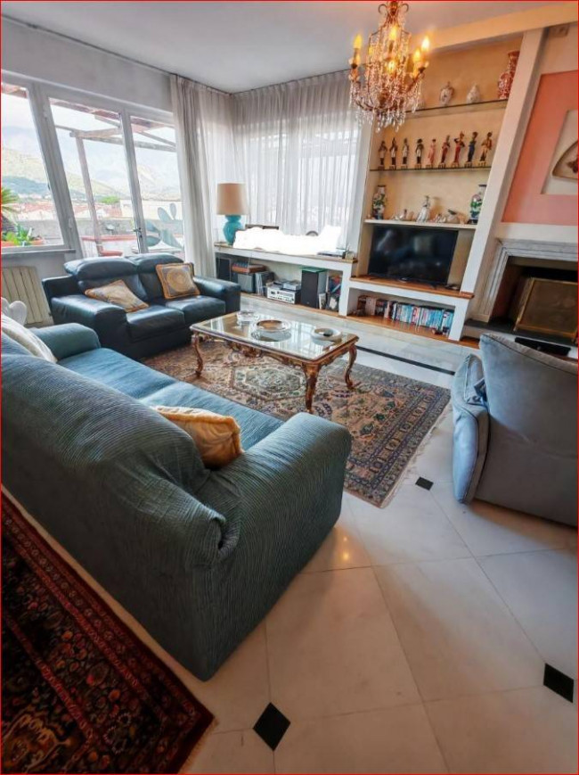 appartamento in vendita a Carrara