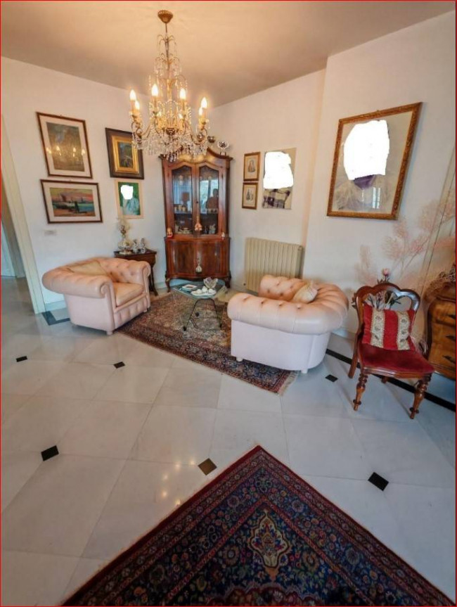 appartamento in vendita a Carrara