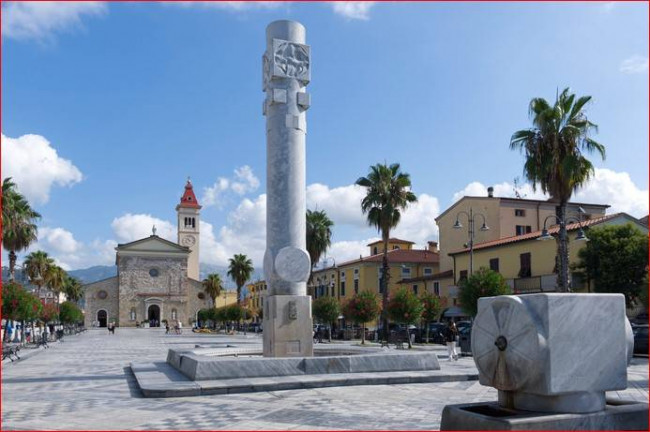 attico in vendita a Carrara