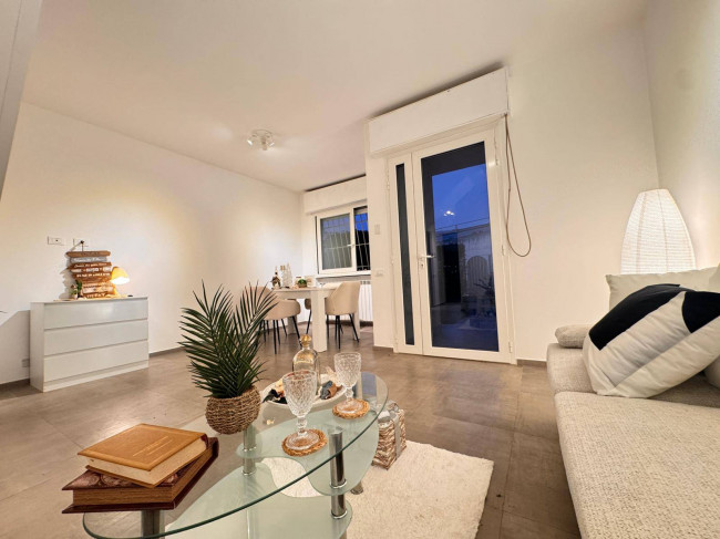 Villette a schiera in vendita a Montignoso